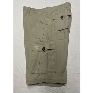 guess cargo shorts Men’s Size 32 Color Beige Cargo Pockets